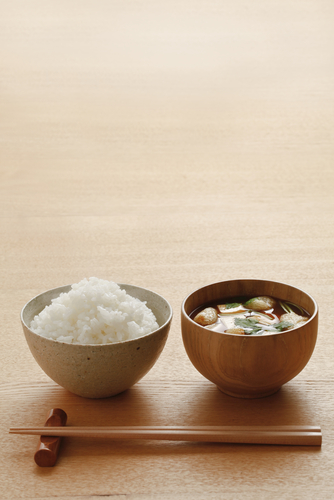 日本人なら知っておきたい お茶碗とお味噌汁の位置関係 女子力アップcafe Googirl