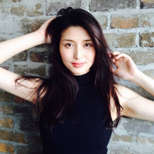 男性が心奪われる人妻ファッションは 橋本マナミから学べ 女子力アップcafe Googirl
